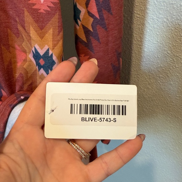 Women’s Aztec Pull Over Long Sleeve Hoodie NWT - Picture 5 of 7